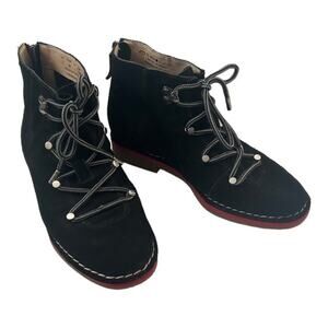 Hush Puppies Ankle Boots Womens Size 7 Catelyn Hiking Black Suede Rubber Outsole